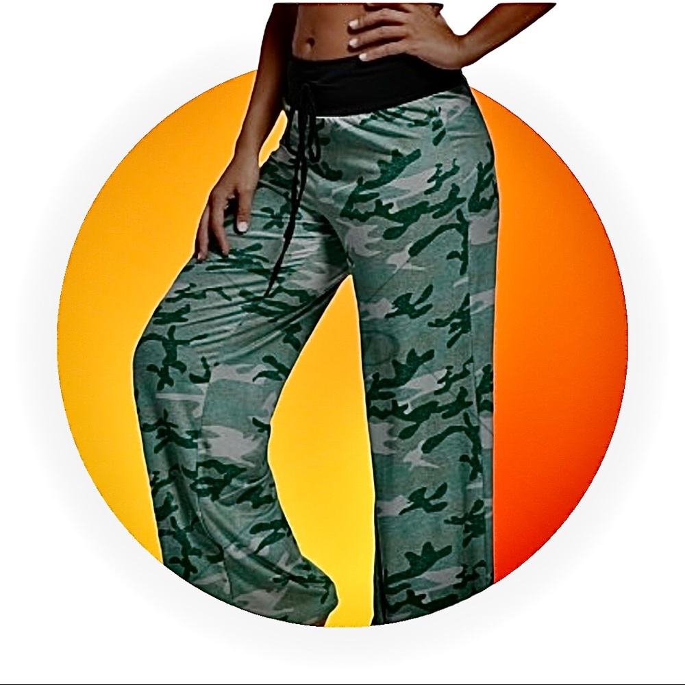 New camouflage wide leg lounge/palazzo pants - Picture 8 of 11